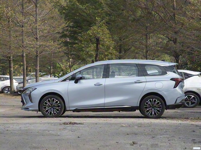 ������� ������ͧ����Դ 2025�� PHEV ������ 7��