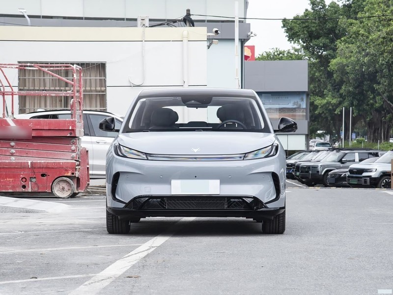 ARCFOX T1 2025 425 MAX