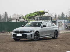 ����3ϵ 2026�� 325i M�˶���װ
