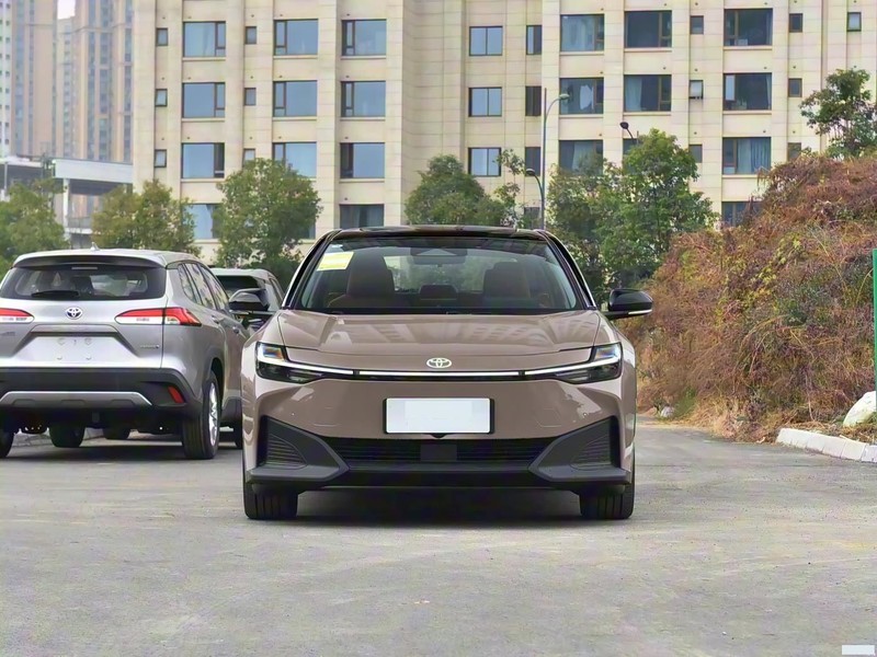 ����bZ3 2024�� 517km ��Ӣ PRO