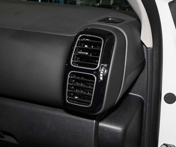 ѩ���� ���� C5 AIRCROSS 2026�� �Ŀ� 400THP �콢��