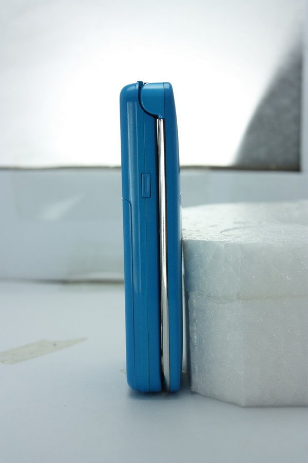 【高清图】 翻盖潮流•唯我出"彩"ut 828色诱系列手机图12