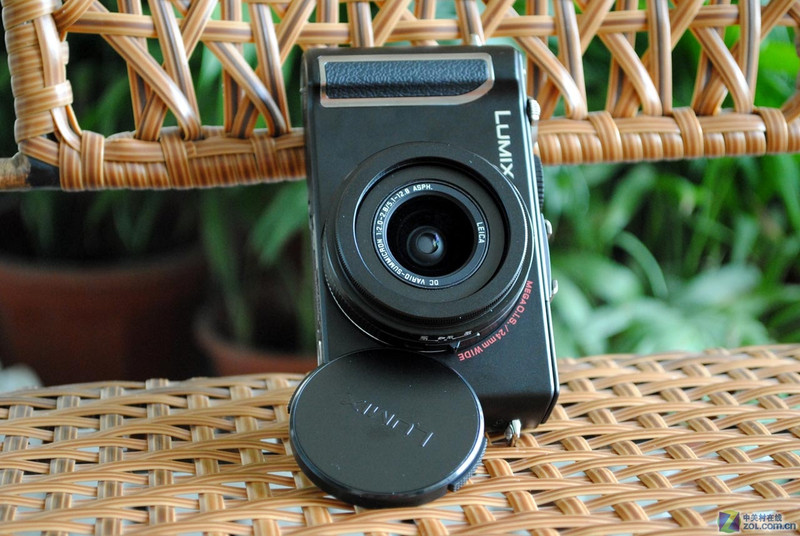 松下lx3gk黑色 外观图