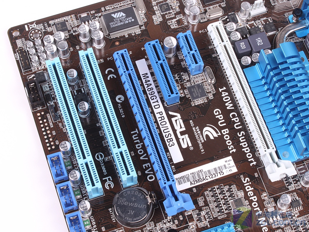 【高清图】 一线890gx横评 2010年最强整合帝是谁?图13