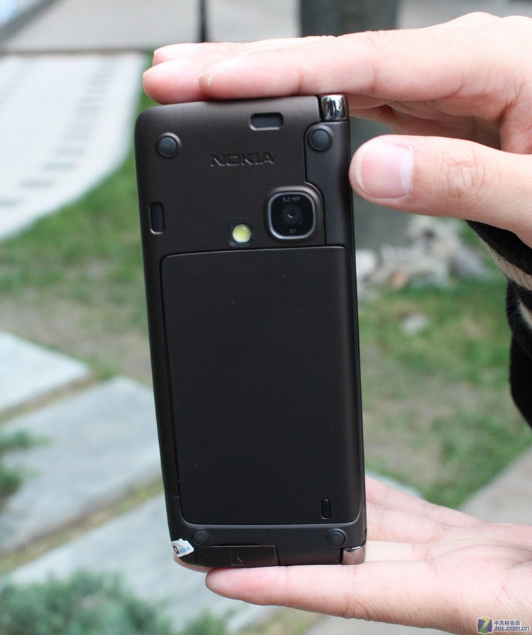 诺基亚e90