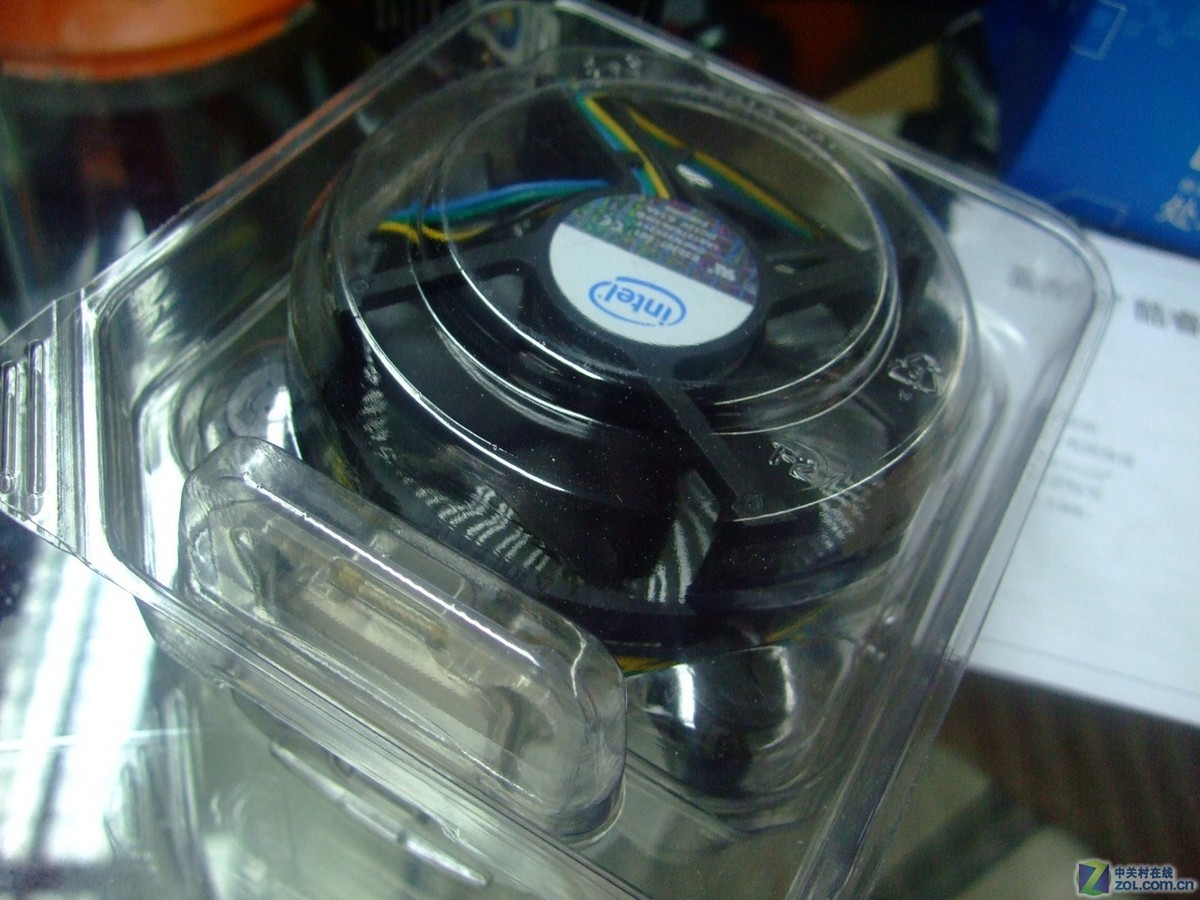 intel 酷睿2四核 q8200(盒)