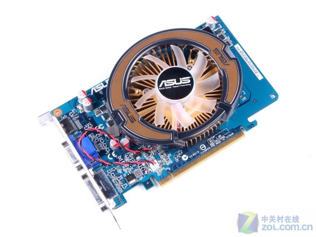 【高清图】 做工无可挑剔 华硕gt240实战《星际2》图3