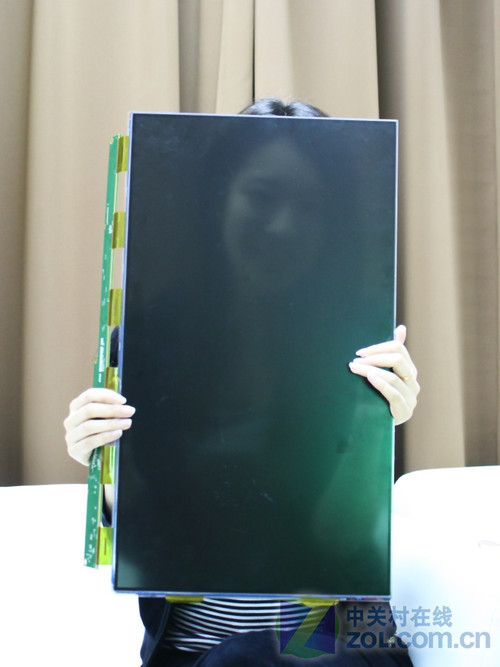 美女萌萌手把手教 24英寸LED深度拆解