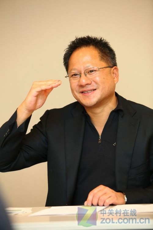黄仁勋:决策决定方向 nv成功势在必得