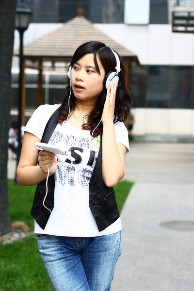 【高清图】 高考女生与icoo超高清e300p的夏日幽会图1