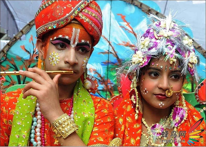 印度儿童庆祝克利须那神诞辰