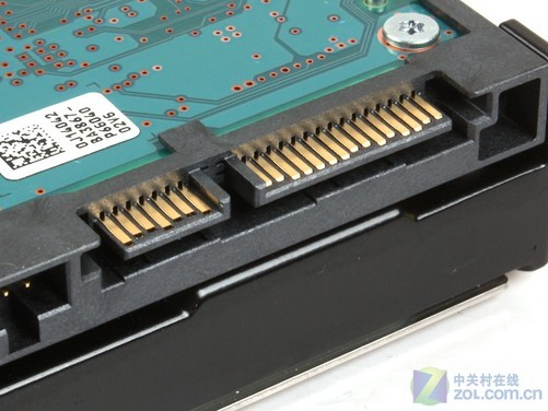 日立deskstar 7k3000 3tb sata3.0硬盘接口