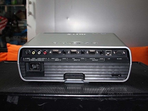 索尼 ex121投影机接口