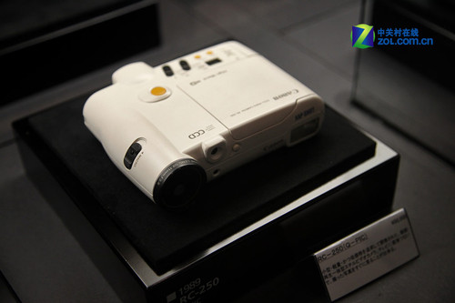 �����ܲ��ι� 