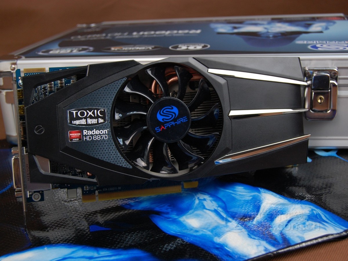 【高清图】 蓝宝石(sapphire)蓝宝hd6870 1g toxic 毒药实拍图 图100