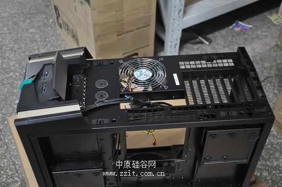 【高清图】 颠覆传统风道王者 银欣乌鸦3机箱抵郑图6