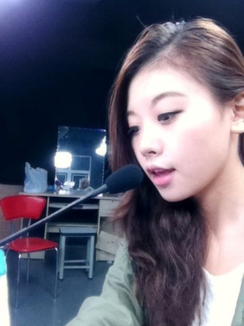 starw知名美女玩家天草云儿性感写真