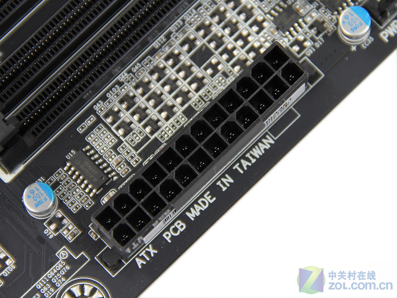 黑色会新宠 技嘉p67a-ud3r-b3美图赏析