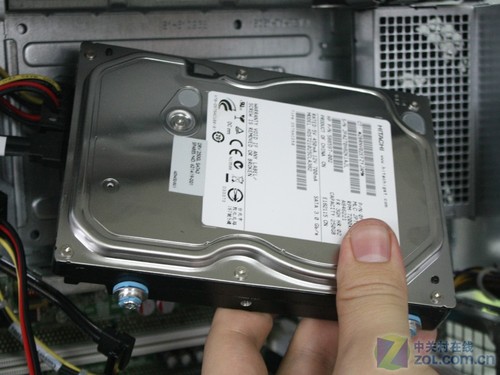 纤小商务利器 测惠普Compaq 4000 Pro