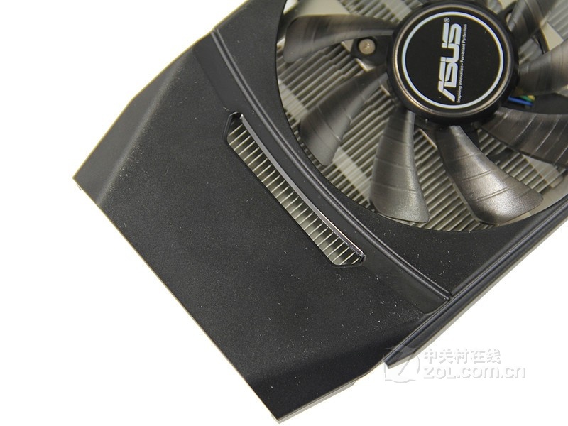 显卡 华硕显卡 华硕eah6790 dc/2di2s/1gd5 图片 拆解图