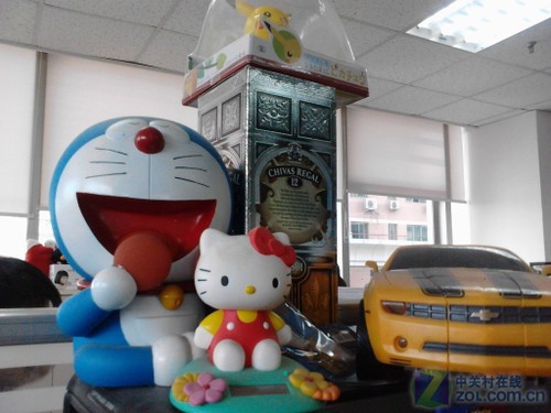 ��Walkman����OMS ���ᰮ����WT18i���� 