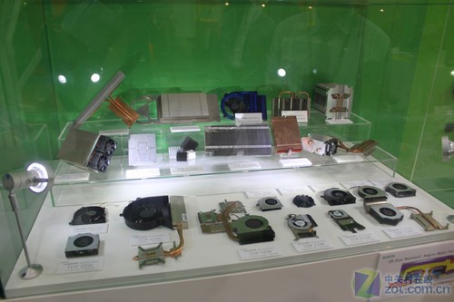独特自除尘设计 台北建准展台创造神话
