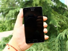 4.5����+1.2GHz ����i997 Infuse 4G�� 