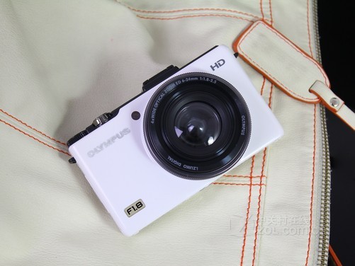 经销商报价: 正品行货  先行赔付  顺丰包邮 全国联保   佳能 g15长焦