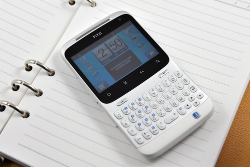 全键盘社交神器 珠海htc g16到货880元