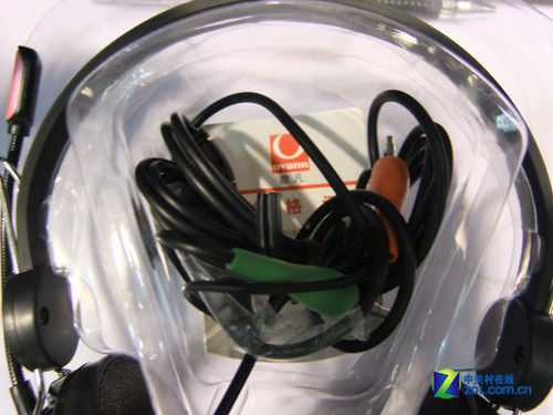 使用长柄麦克更 欧凡家用头戴耳麦40元