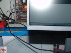 6.9毫米超窄边框 艺卓S1961全国首测