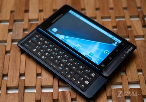 【高清图】 大气侧滑手机摩托罗拉droid 2报价2850图1
