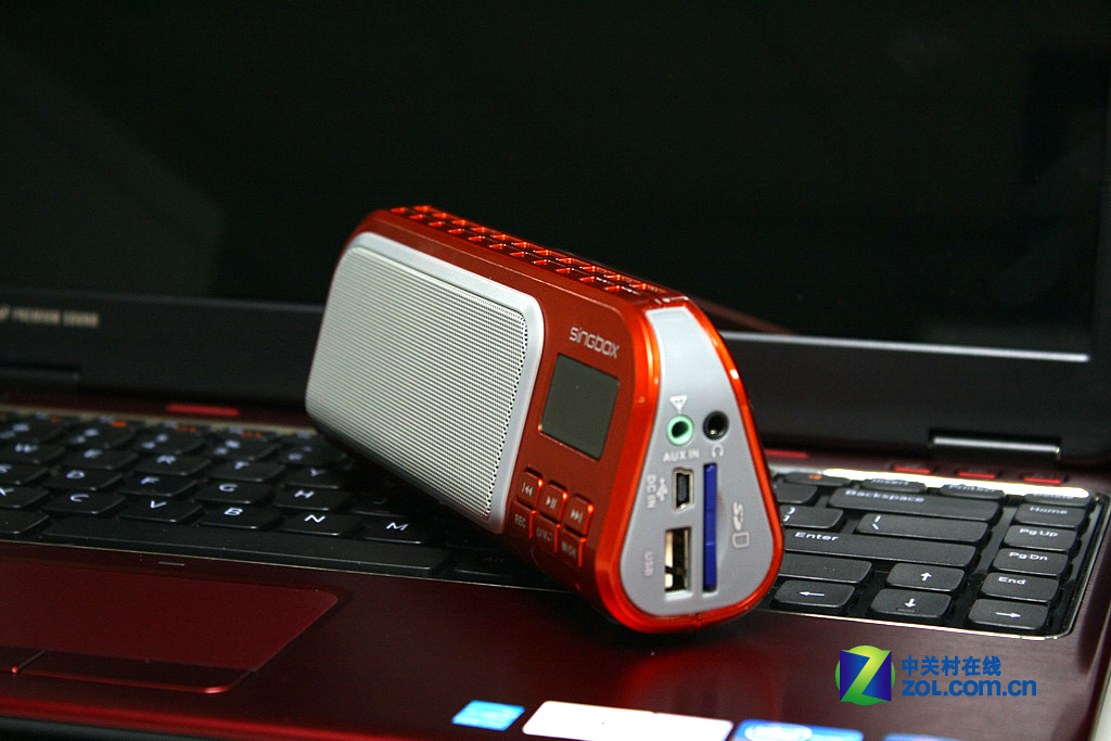 【高清图】 时尚口琴造型 圣宝sv-570便携音箱评测图20