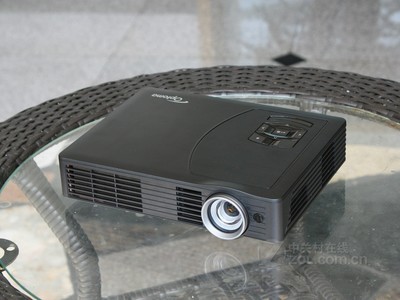 投影机奥图码 ML500正面