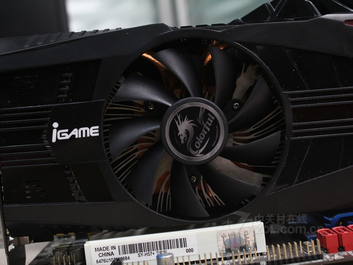 七彩虹igame550ti 烈焰战神u d5 2048m r50