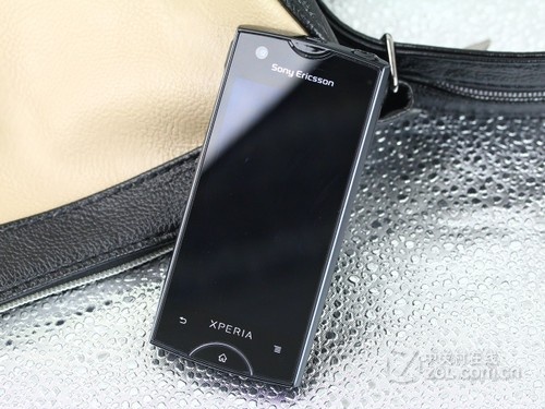 【高清图】 沈阳索尼爱立信 st18i唯美手机仅1750图1