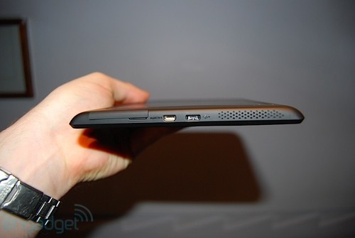 8.2 ĦXoom 2 Media 
