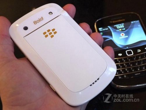 手机 正文黑莓 9900(白色版) 手机类型 3g手机,智能手机,商务手机 主