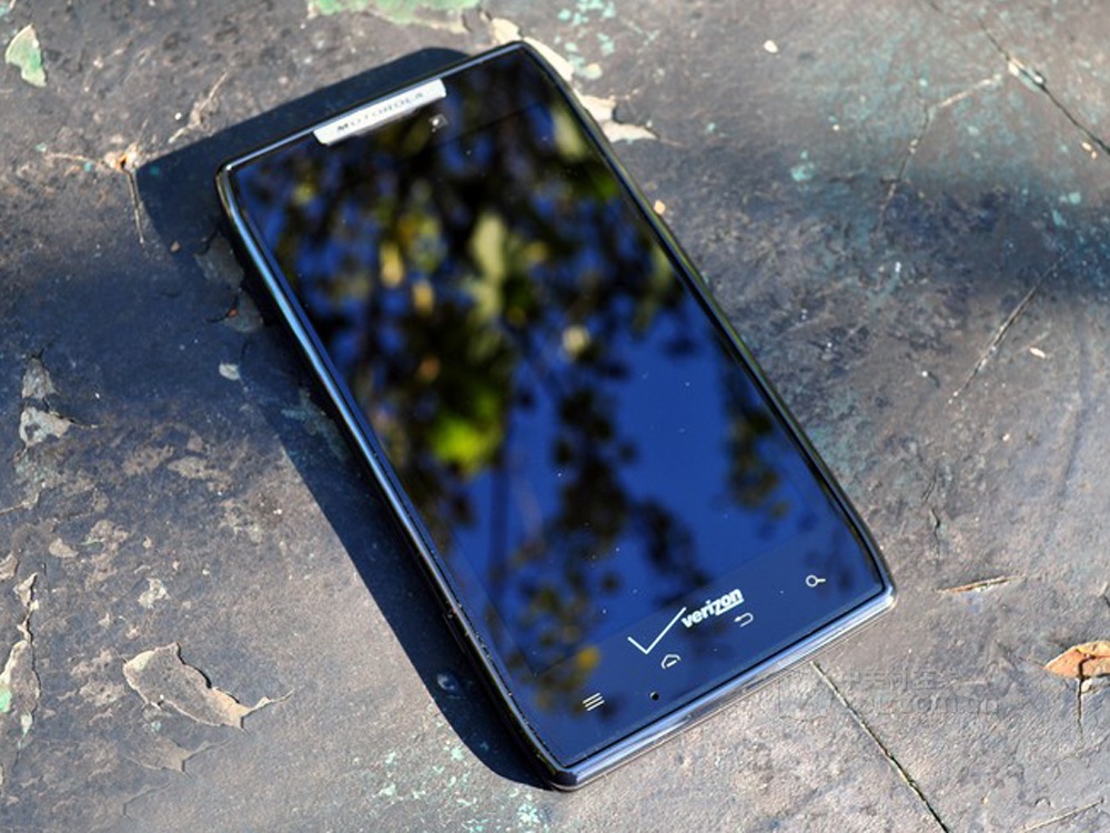 【高清图】 刀锋智能手机 摩托罗拉 xt910到货促销图1