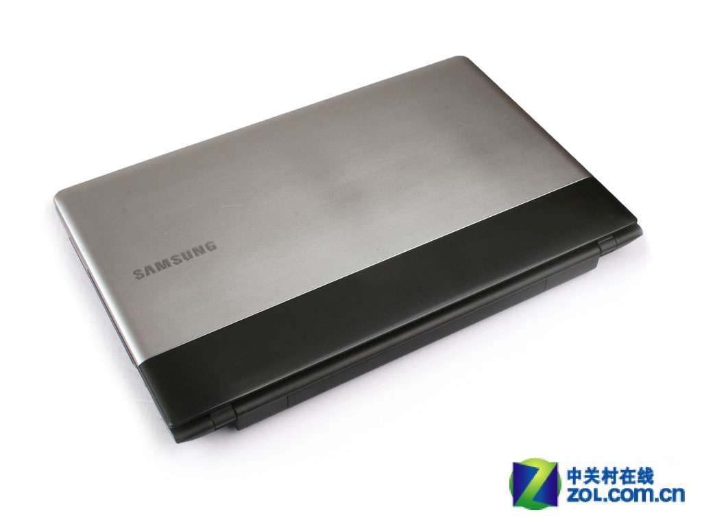 【高清图】 商务娱乐兼顾 三星300e5a笔记本评测图3