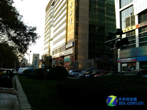 �������"����" �½ֻ�Ħ��XT615���� 