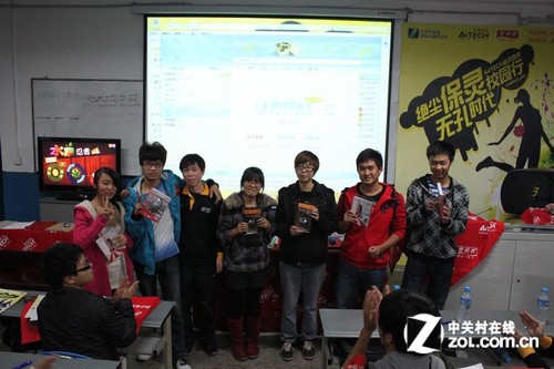 A4TECH无孔鼠校园巡展-成都西华大学