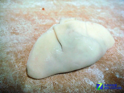 春节全家亲手实践 打造饺子的七种包法