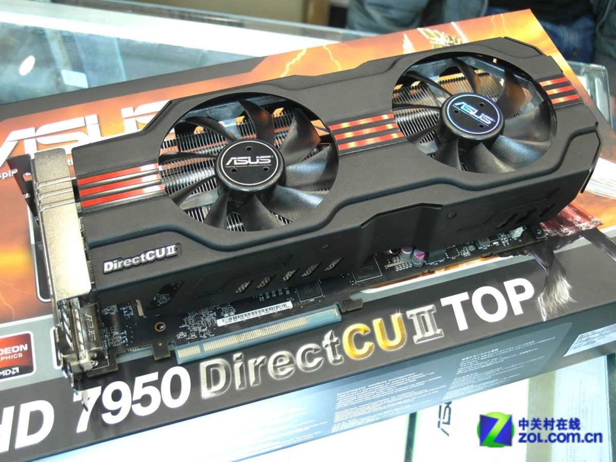【高清图】 华硕3槽非公版hd7950 卖场到货报3999元图1
