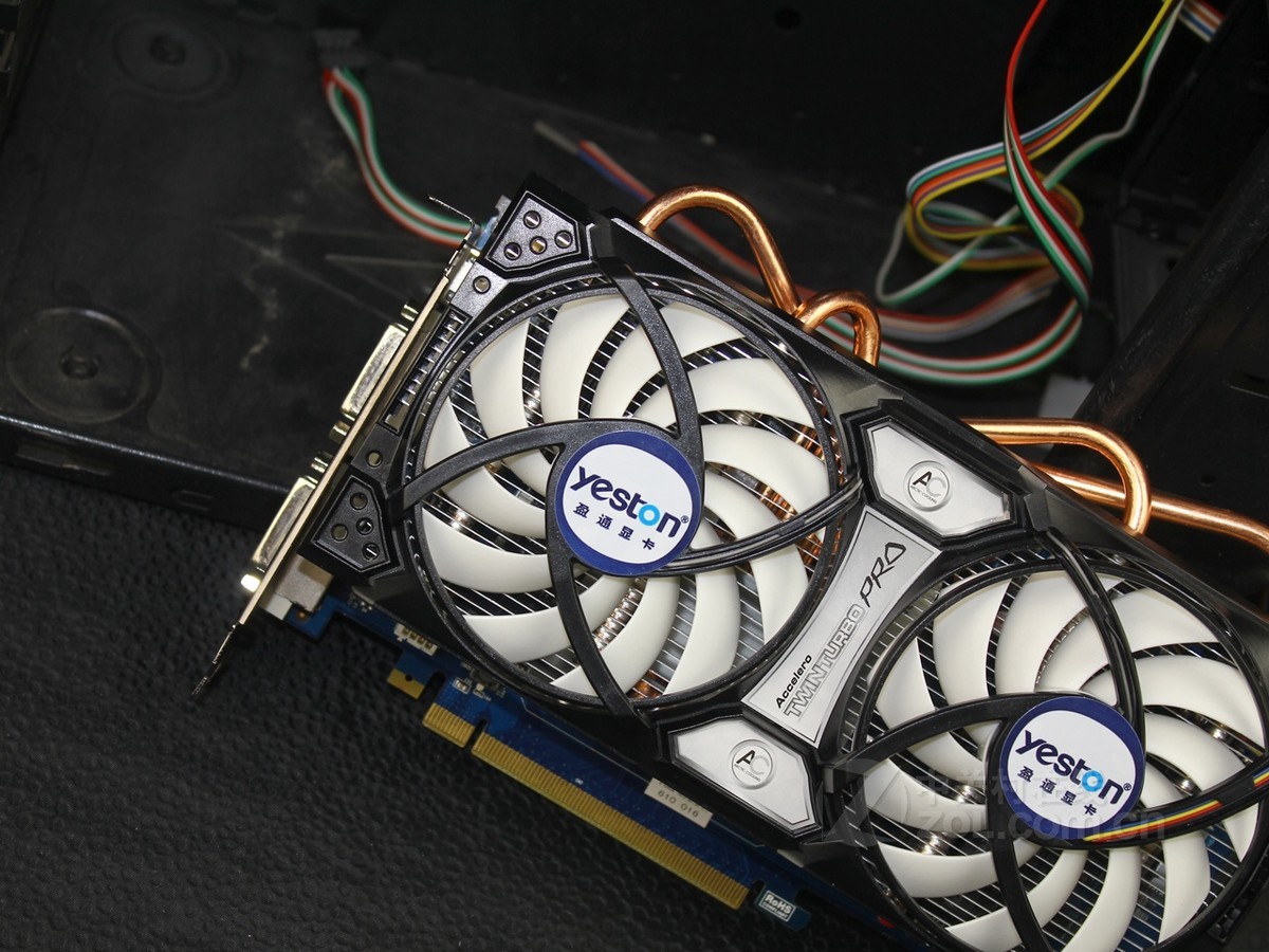 显卡 盈通显卡 盈通gtx560se-1024gd5游戏高手 图片 效果图 3 / 23