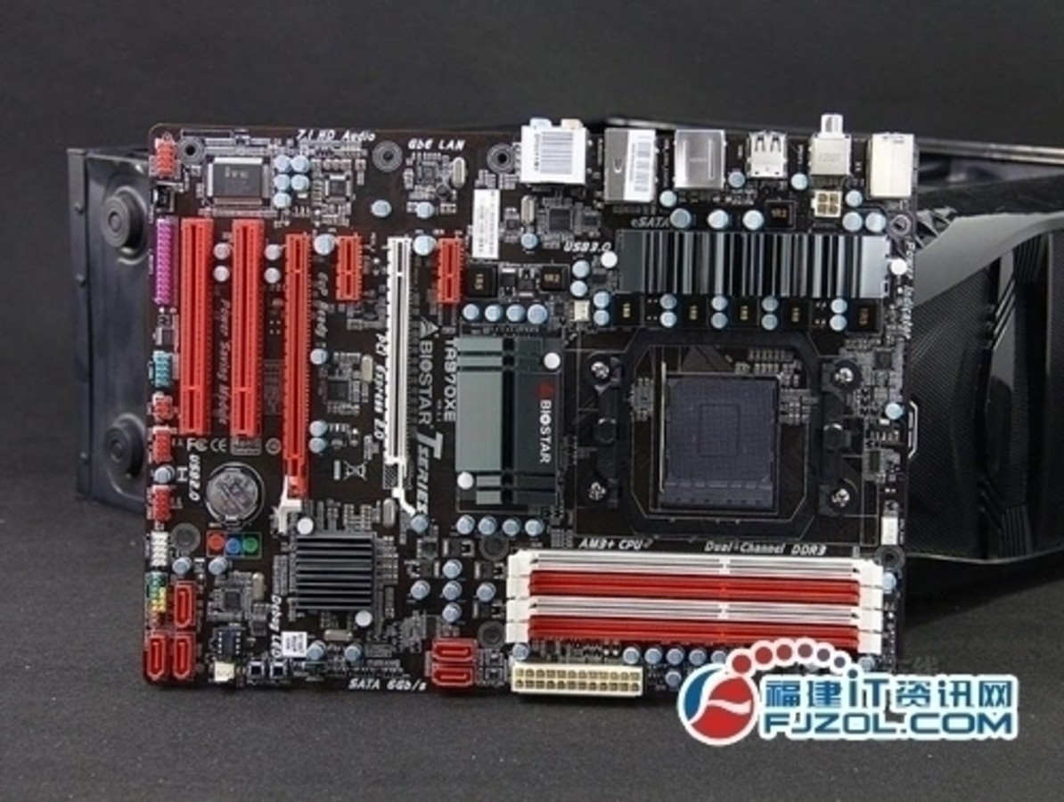 【高清图】 支持双显卡交火 映泰ta970xe主板699元图1