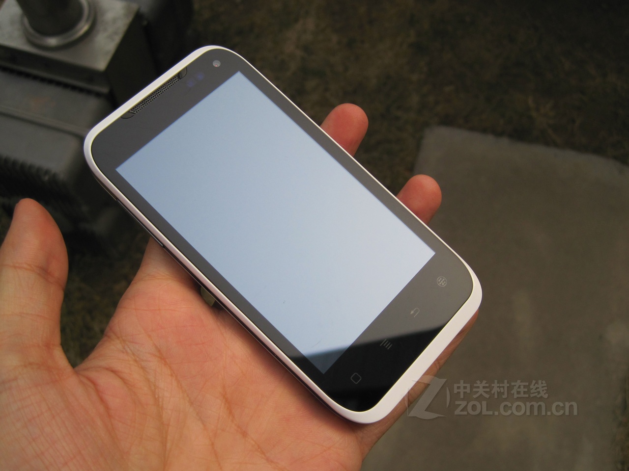 【高清图】 天语(k-touch)w680白色 图171