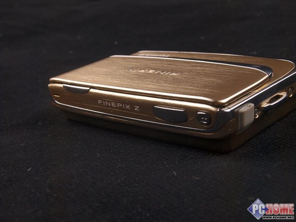 【高清图】 随身携带的时尚小dc 富士z81相机评测图4