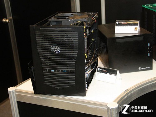 乌鸦4亮相 直击银欣2012台北电脑展台