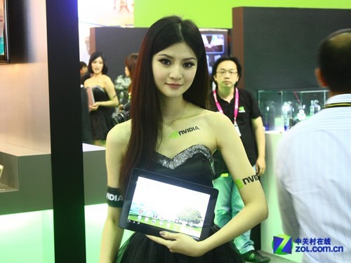 ����ĺ�ƽ���� NVIDIAչ̨��ˬ���� 